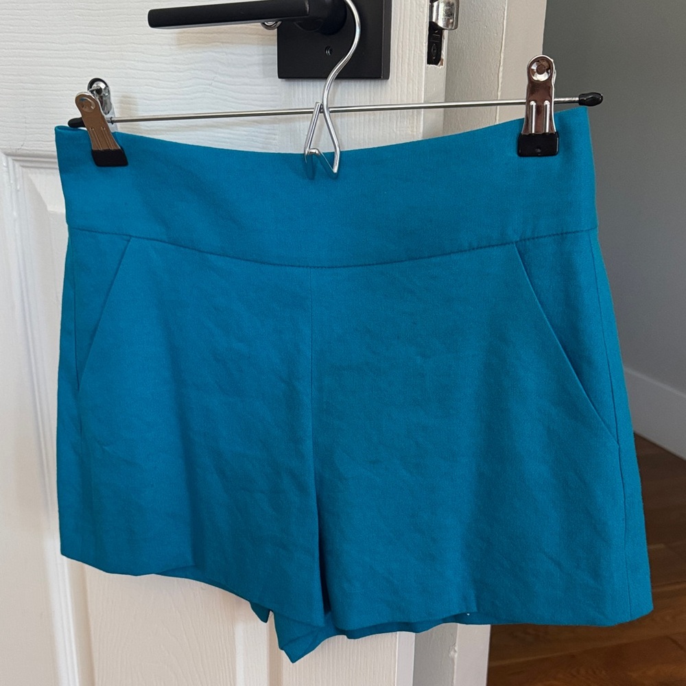 NWT Alice and Olivia turquoise linen shorts